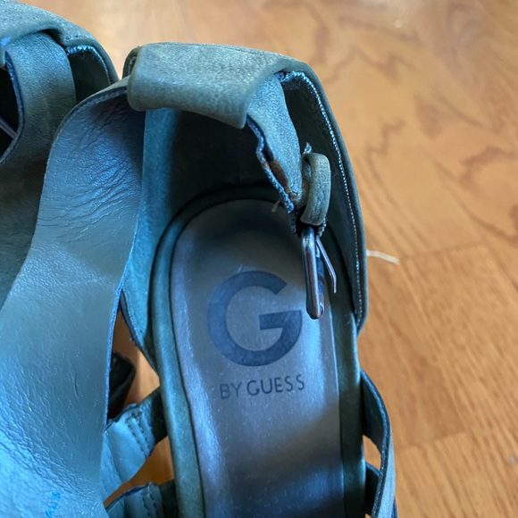 Heels G by Guess size 7.5 - Picture 6 of 6